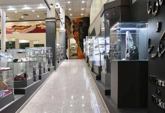 Mineralogy ramp