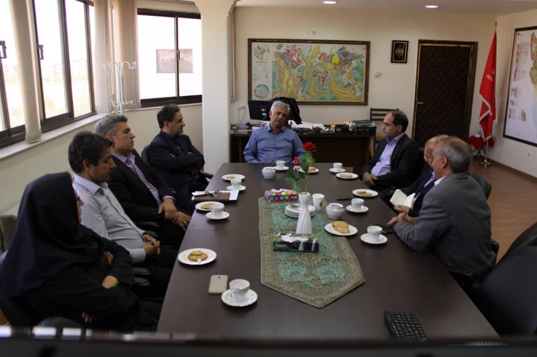 همکاری بین موزه ی بزرگ خراسان و موزه علوم زمین گسترش می یابد